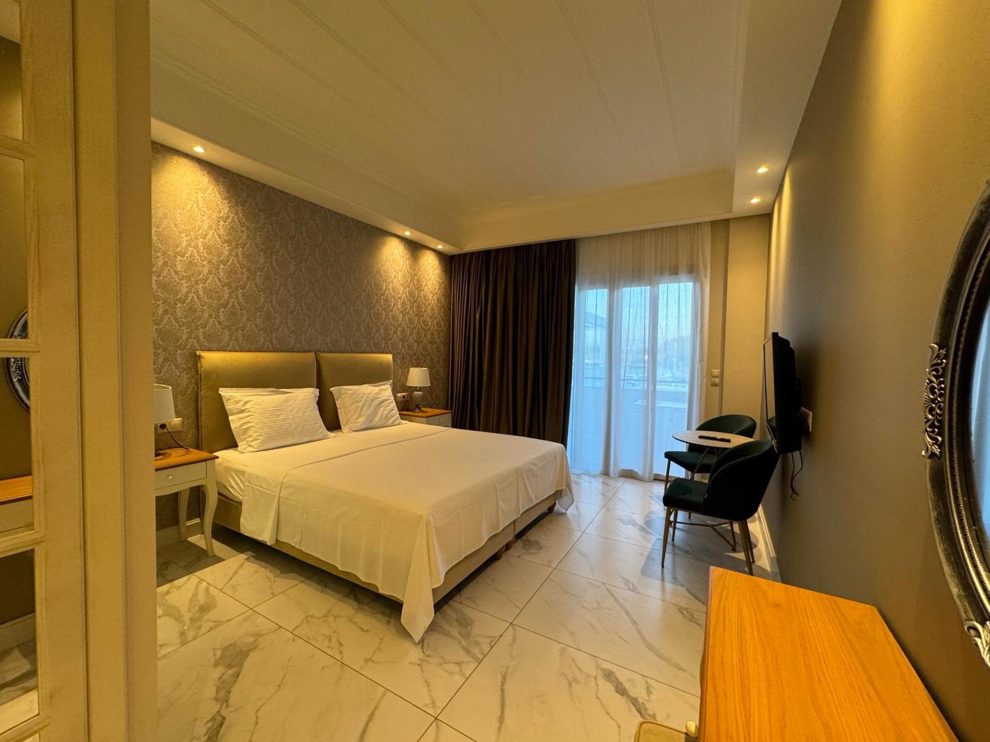 Iris Premium Aparthotel Nydri  Exterior photo